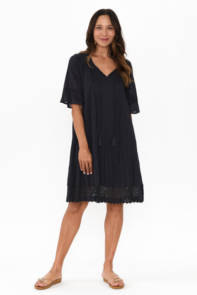 alt text|model:Cara image 4