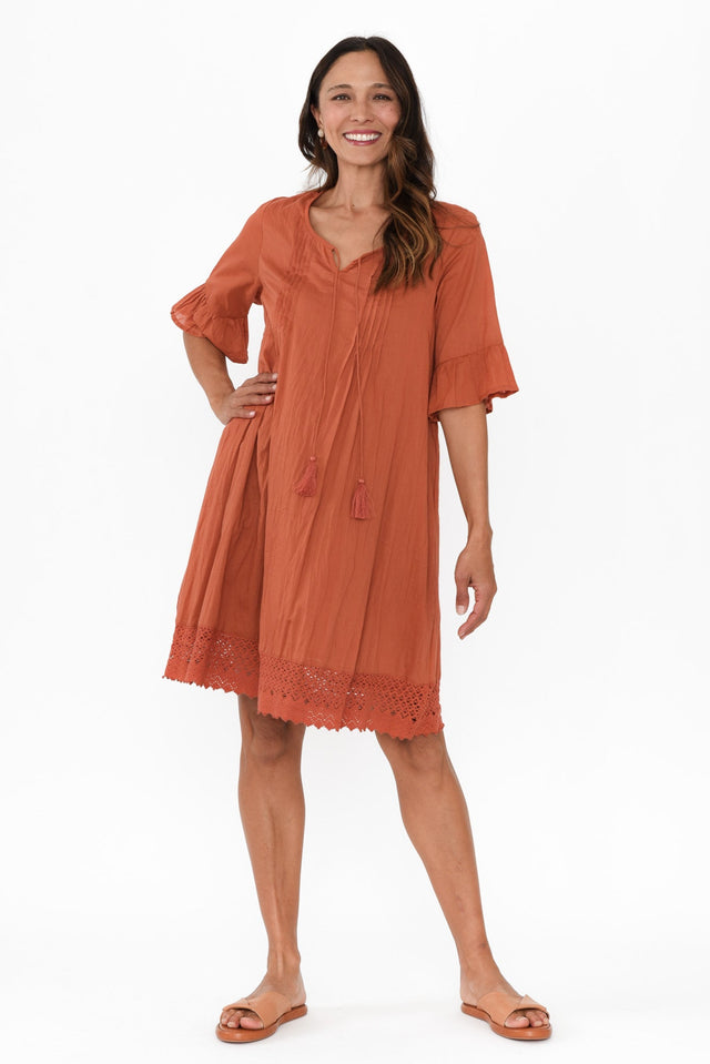 alt text|model:Cara image 6