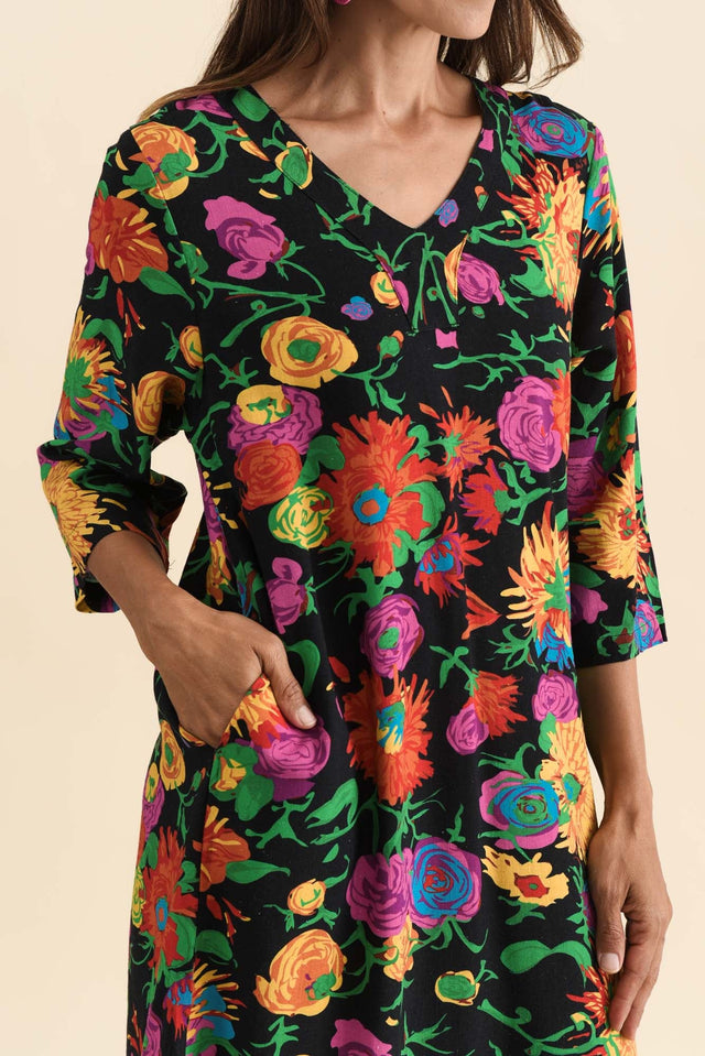 alt text|model:Cara image 6