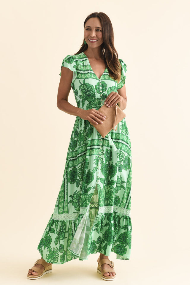 alt text|model:Cara image 3