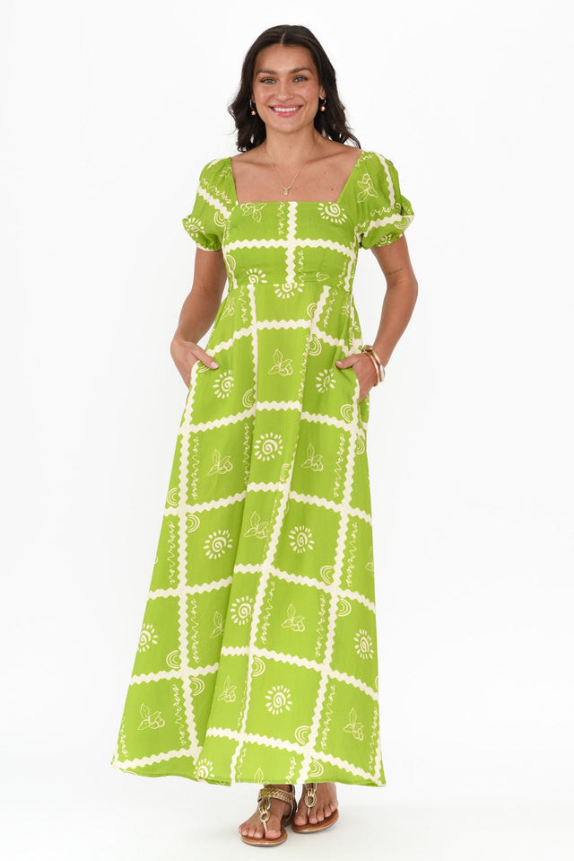 alt text|model:Brontie image 3