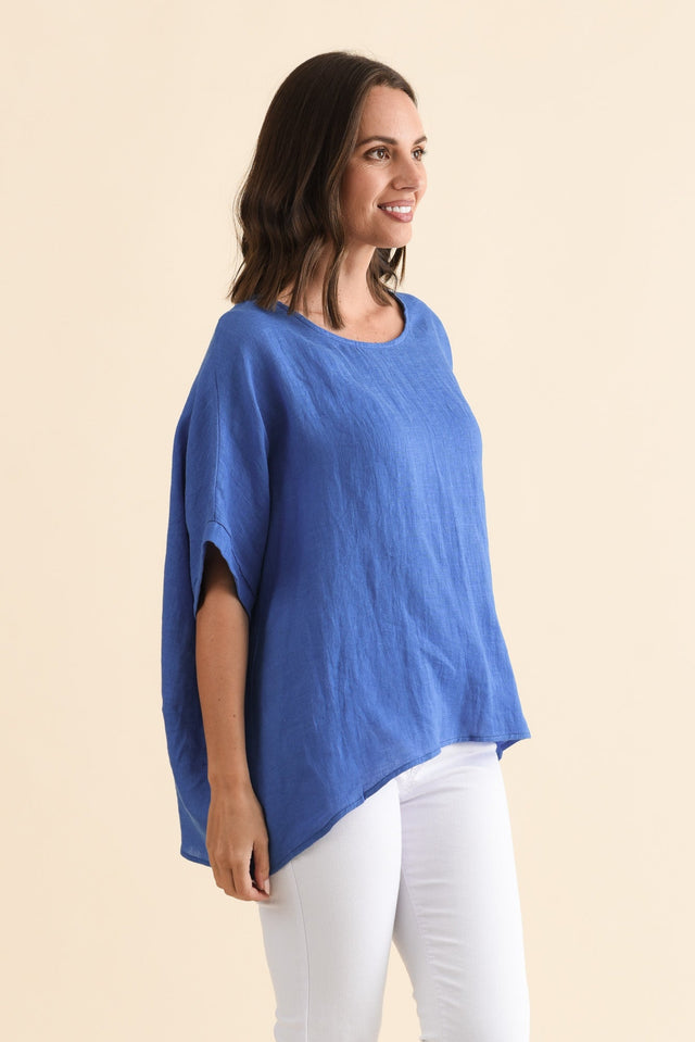 alt text|model:MJ image 4