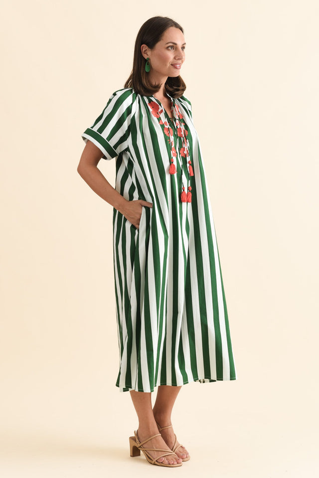 alt text|model:MJ image 3