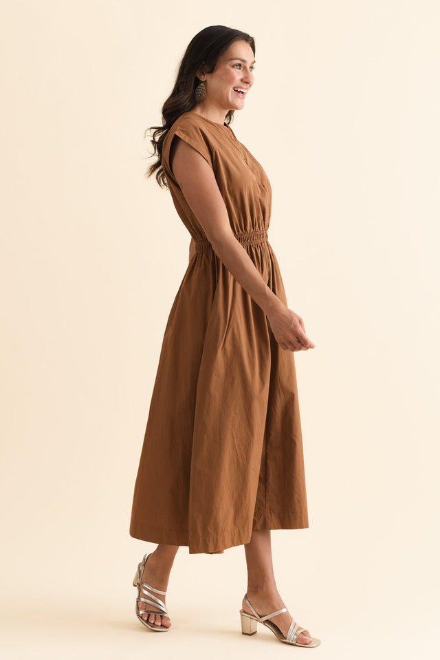 alt text|model:Brontie image 4