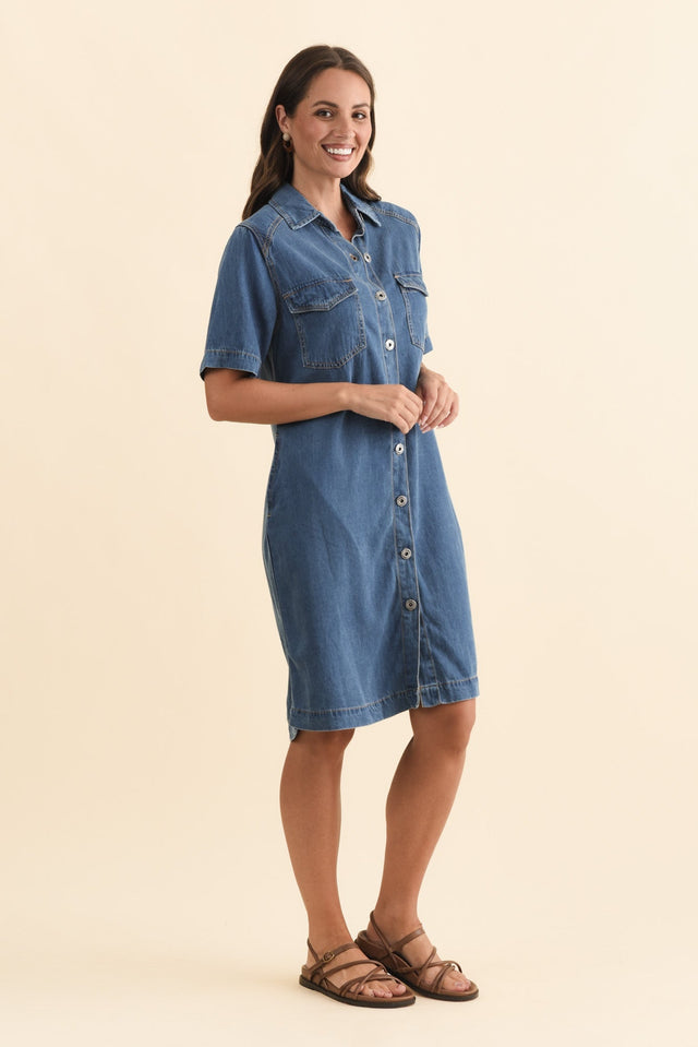 alt text|model:MJ image 4