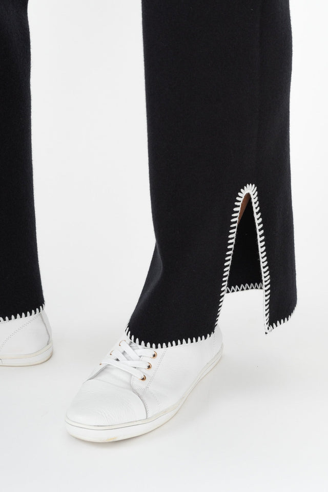 alt text|model:Cara image 4