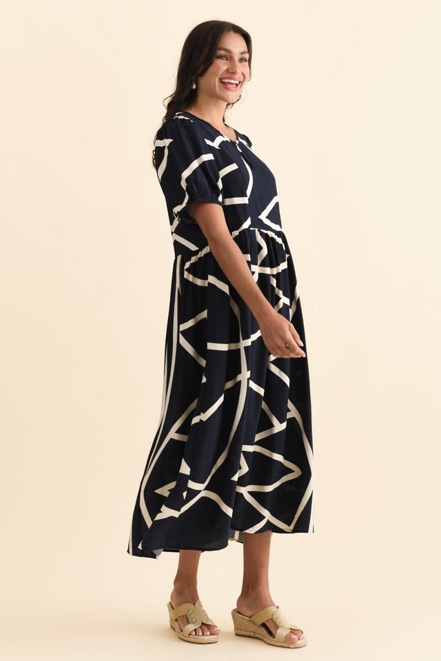 alt text|model:Brontie image 4