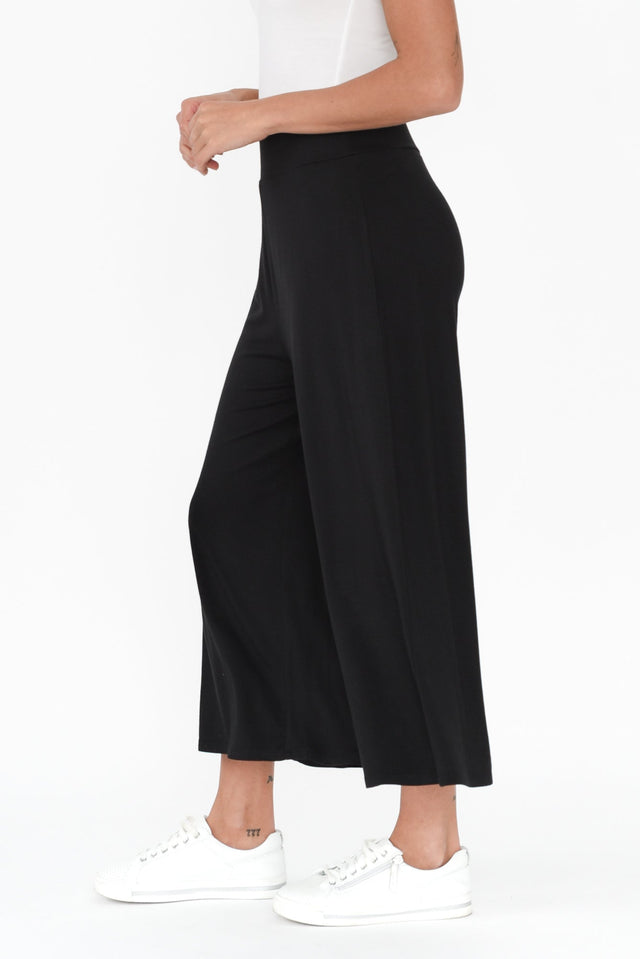 alt text|model:Brontie image 4