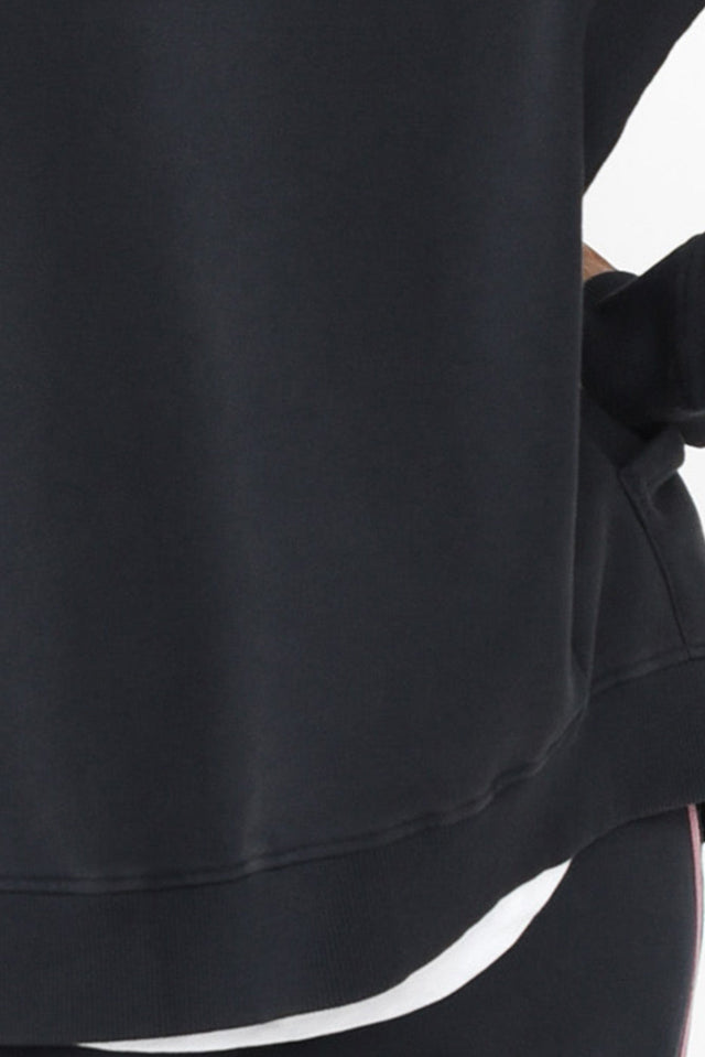 alt text|model:Cara image 7