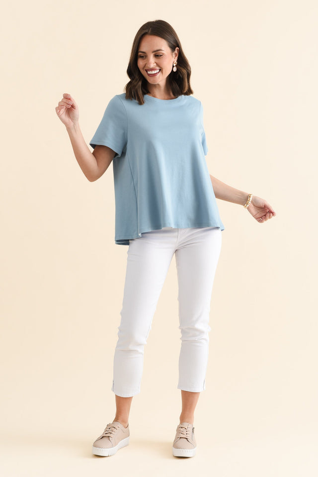 alt text|model:MJ image 7