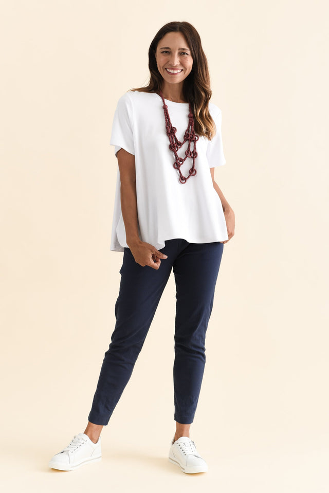 alt text|model:Cara image 7