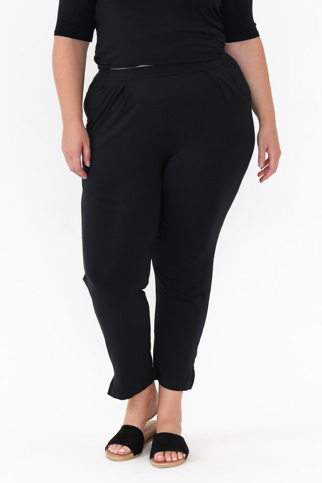 plus-size,curve-bottoms,plus-size-pants,plus-size-basic-bottoms,curve-basics,facebook-new-for-you,plus-size-work-edit alt text|model:Caitlin image 13