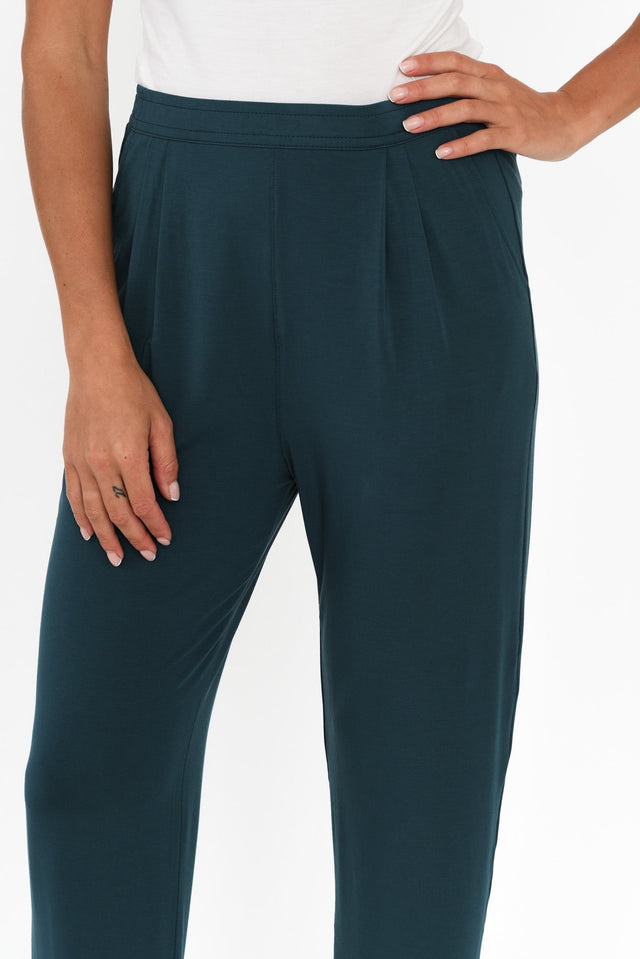 alt text|model:Brontie image 6