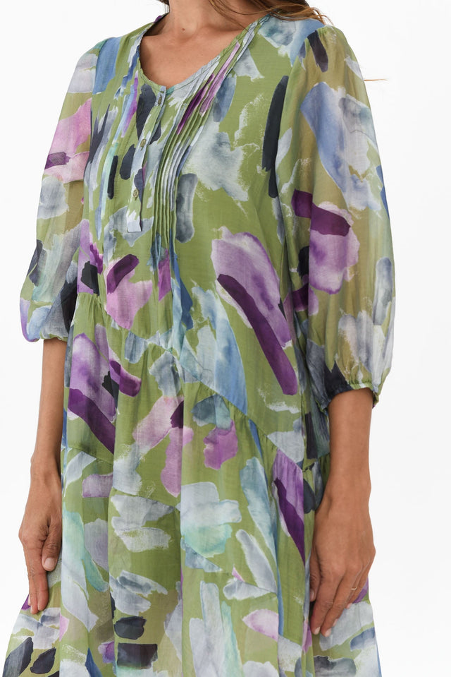 alt text|model:Cara image 7