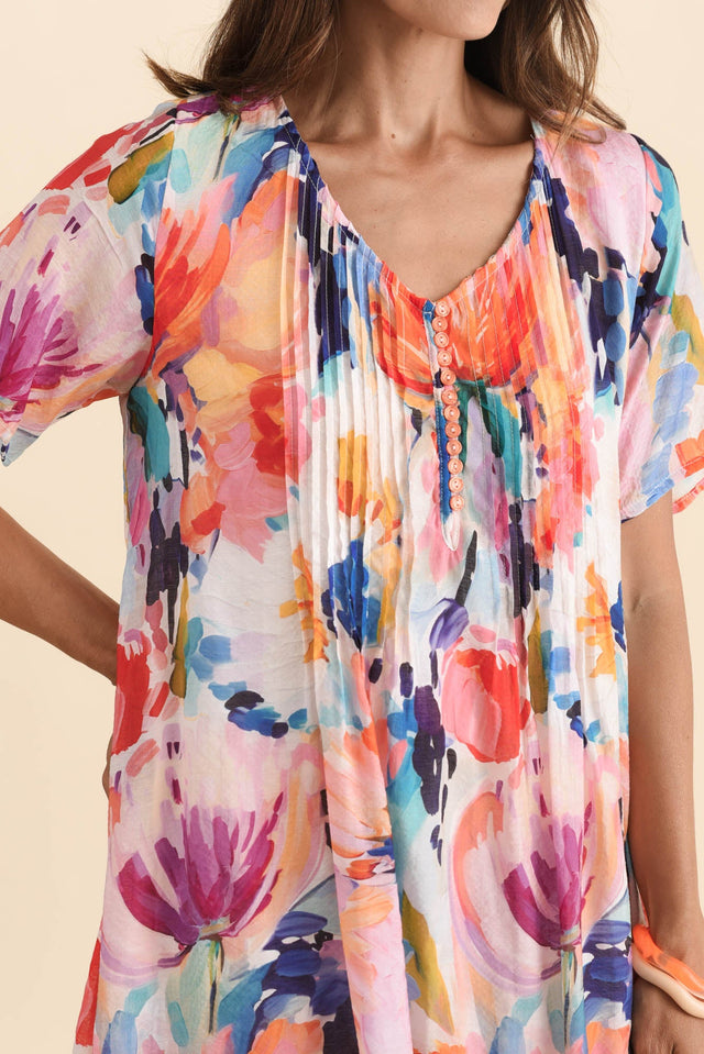 alt text|model:Cara image 6