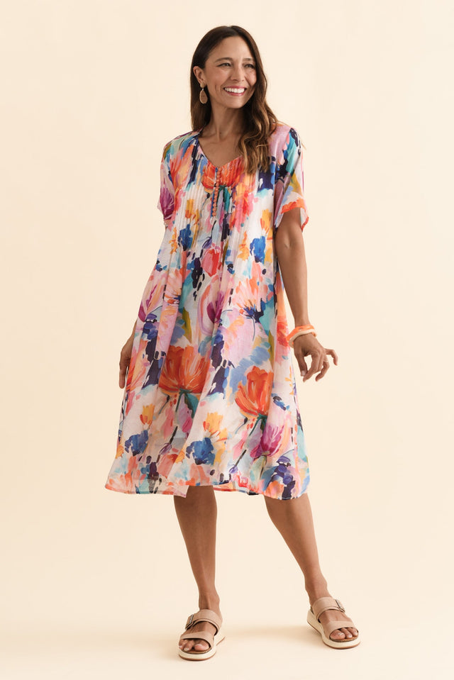 alt text|model:Cara image 4