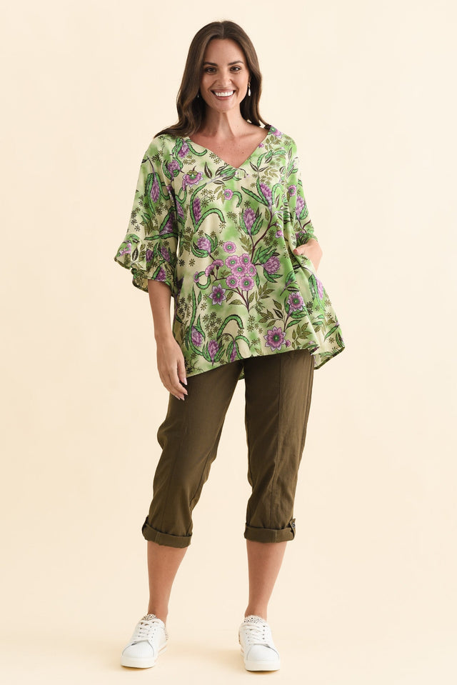 alt text|model:MJ image 6