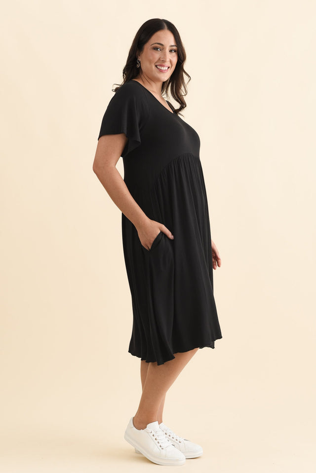 alt text|model:Emilia image 10