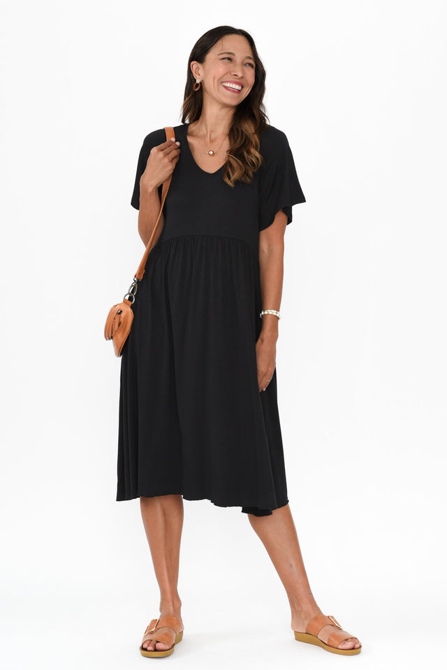 alt text|model:Cara image 3