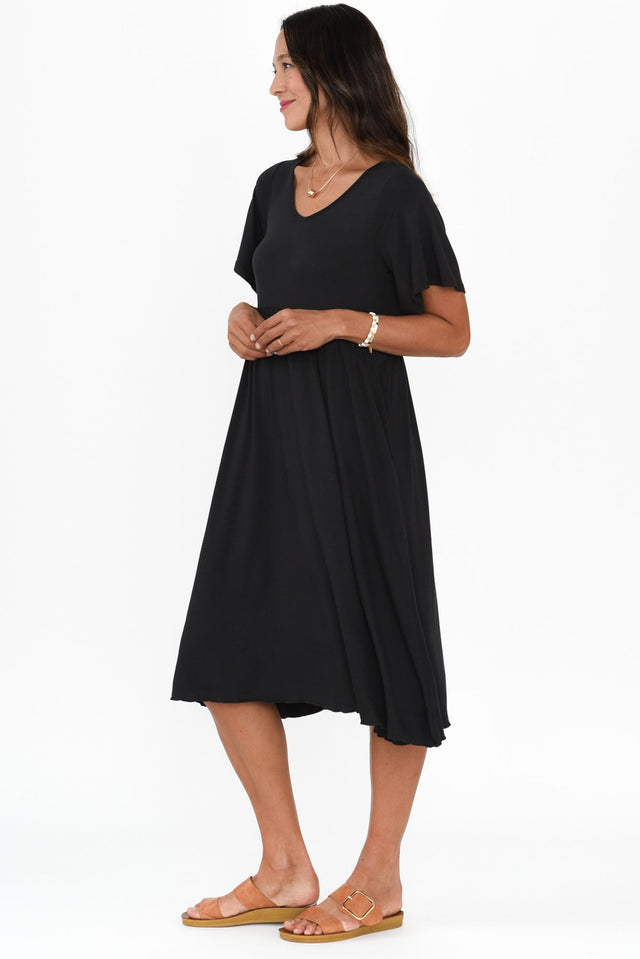 alt text|model:Cara image 4