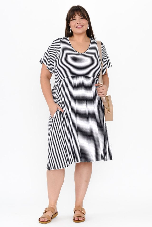 plus-size,curve-dresses,alt text|model:Gabby image 10