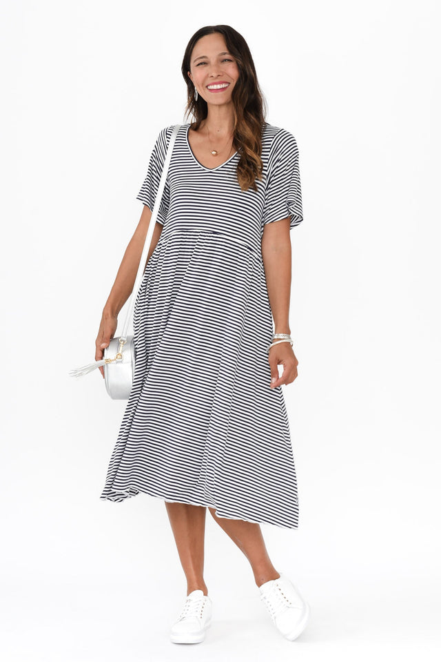 alt text|model:Cara image 3