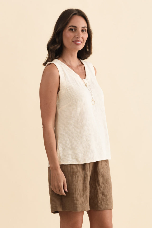 alt text|model:MJ image 4