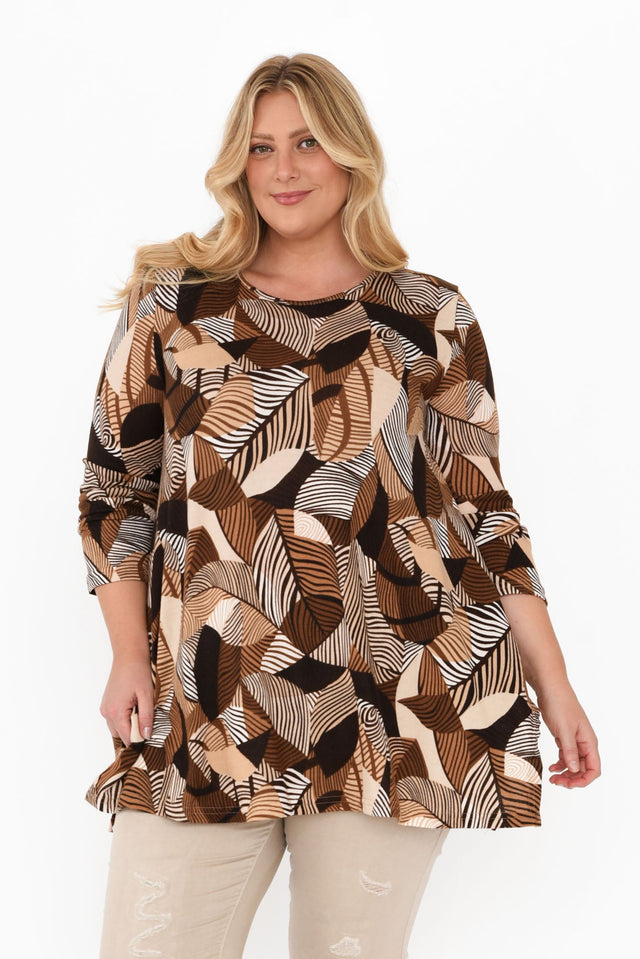 plus-size,curve-tops,plus-size-sleeved-tops,plus-size-tunics,plus-size-winter-clothing,alt text|model:Caitlin