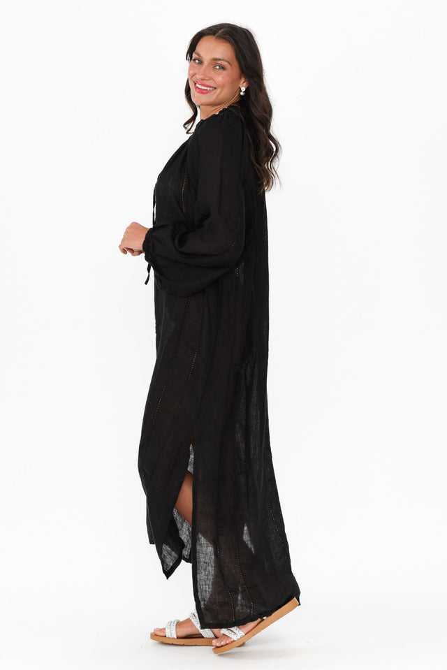 alt text|model:Brontie image 4