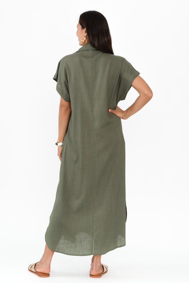 alt text|model:Cara image 4