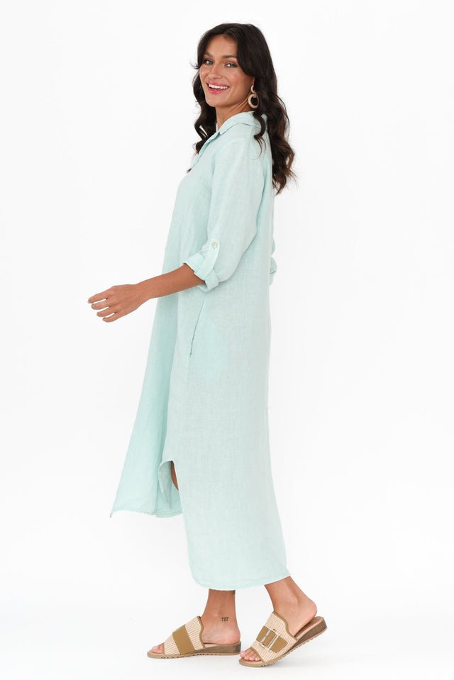 alt text|model:Brontie image 4