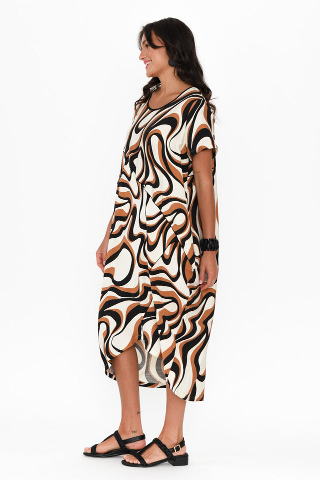 alt text|model:Brontie image 4