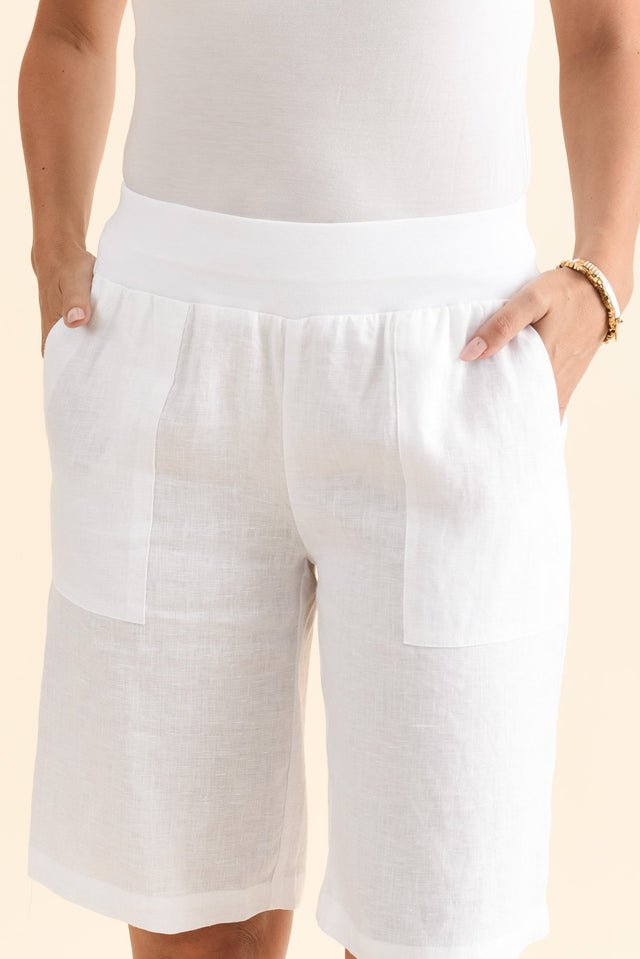 alt text|model:MJ image 5