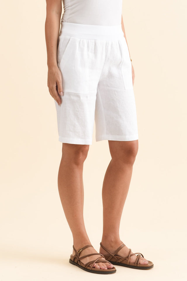 alt text|model:MJ image 3