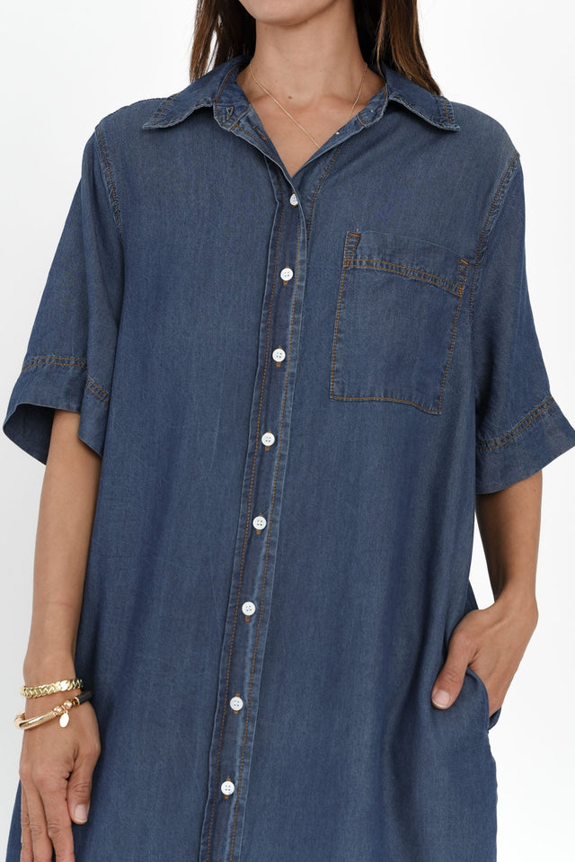 alt text|model:Cara image 5