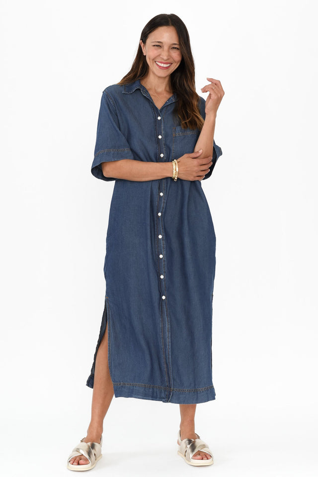 alt text|model:Cara image 6