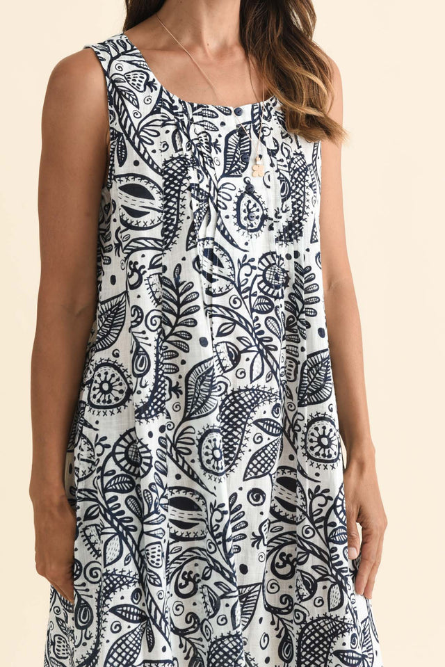 alt text|model:Cara image 6