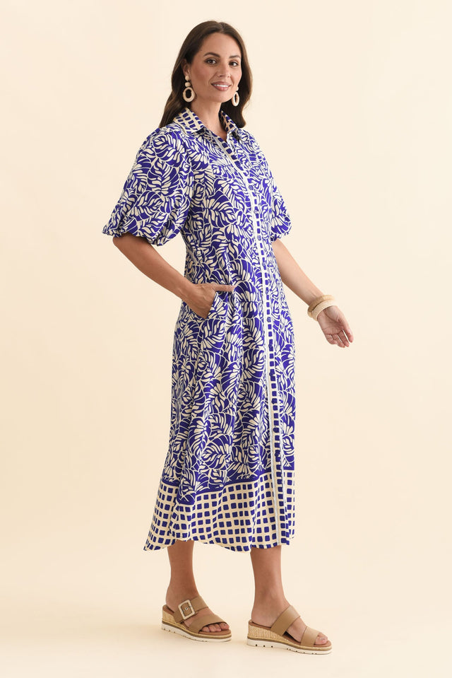 alt text|model:MJ image 4