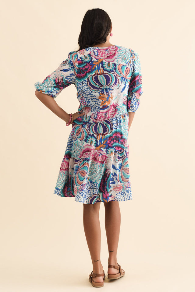 alt text|model:Brontie image 5