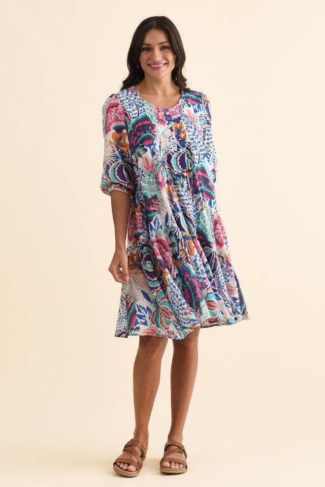 alt text|model:Brontie