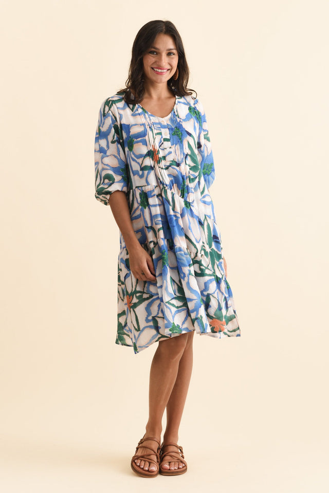 alt text|model:Brontie image 3