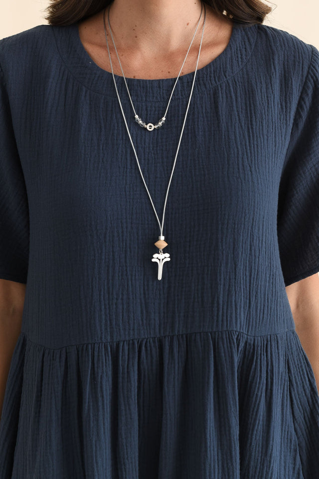 alt text|model:MJ image 6