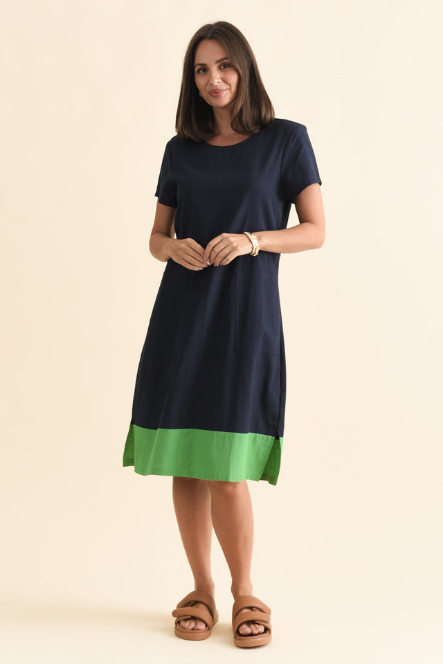 alt text|model:MJ image 7