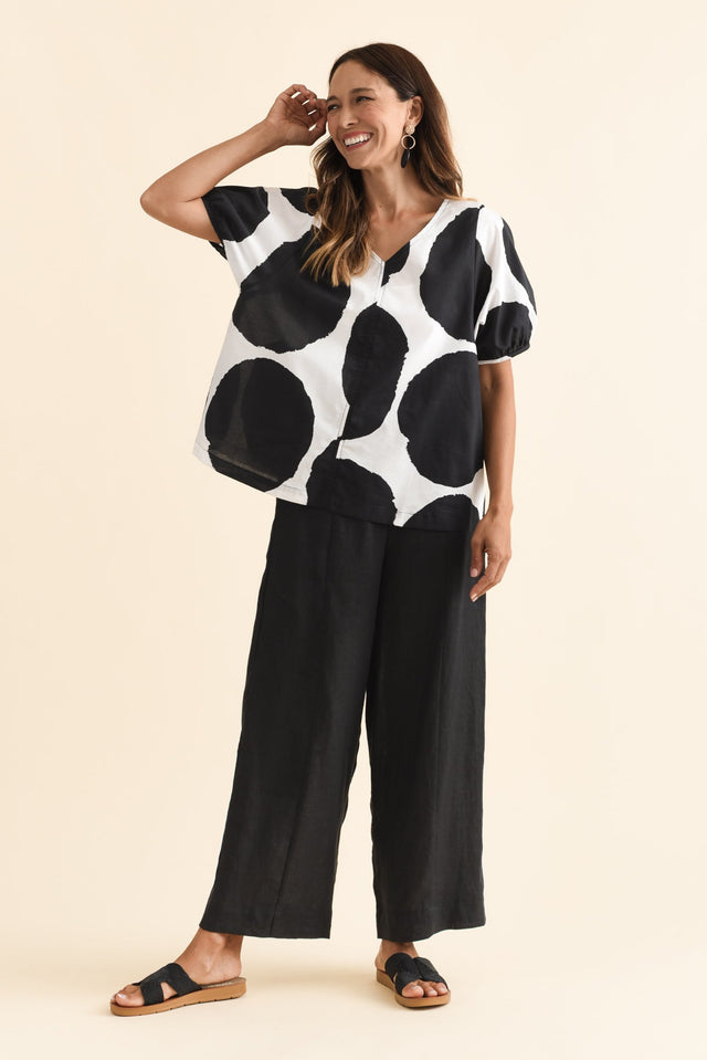 alt text|model:Cara image 7