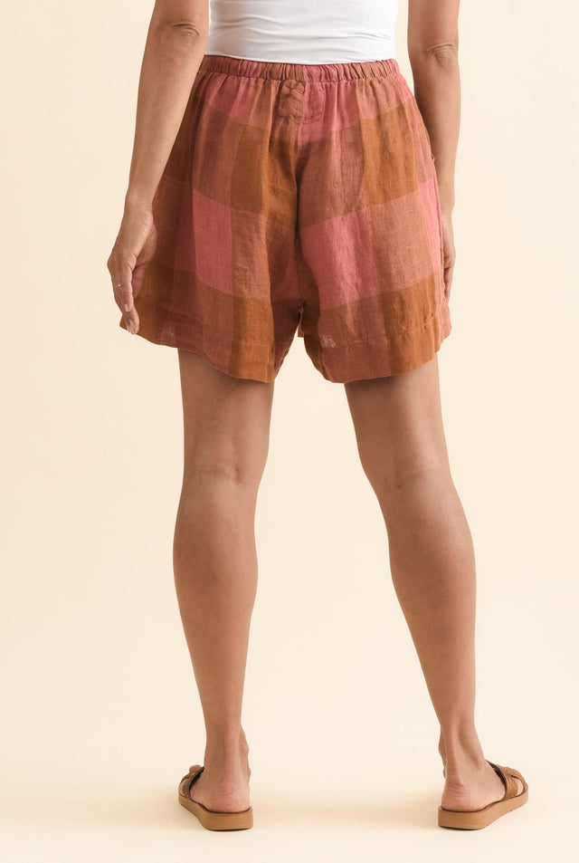 alt text|model:Cara image 5