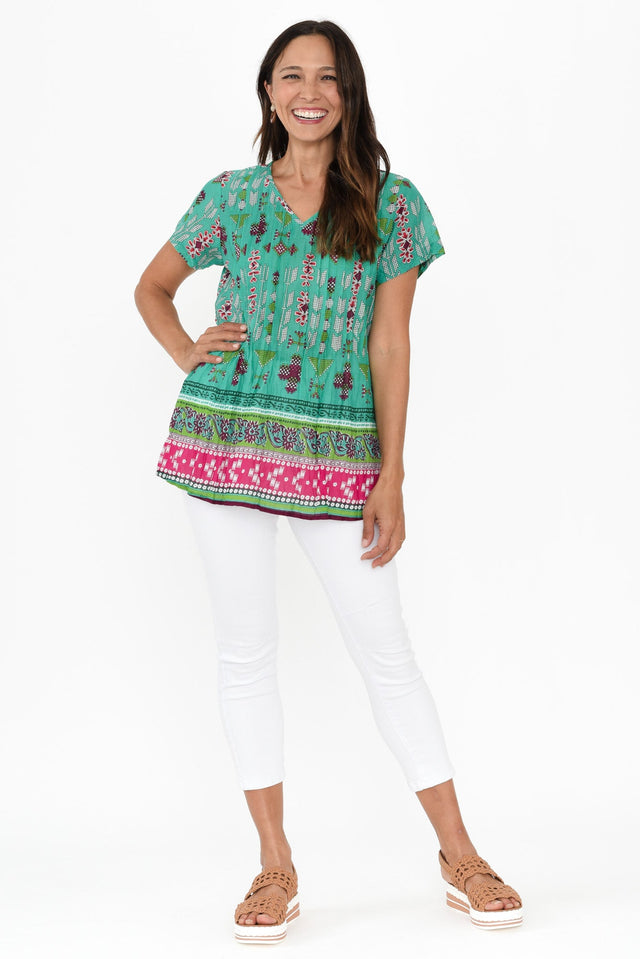 alt text|model:Cara image 7