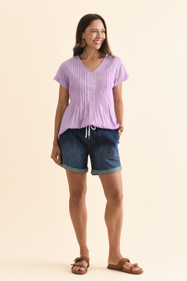 alt text|model:Cara image 7