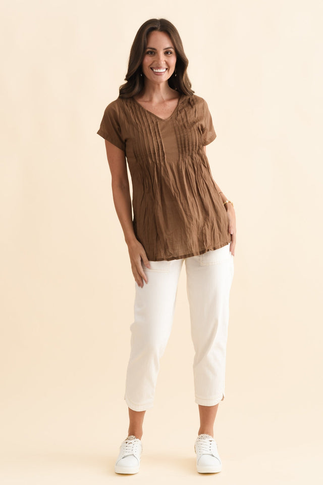 alt text|model:MJ image 3