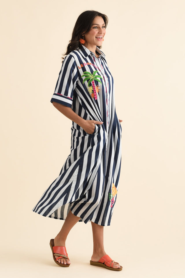 alt text|model:Brontie image 5