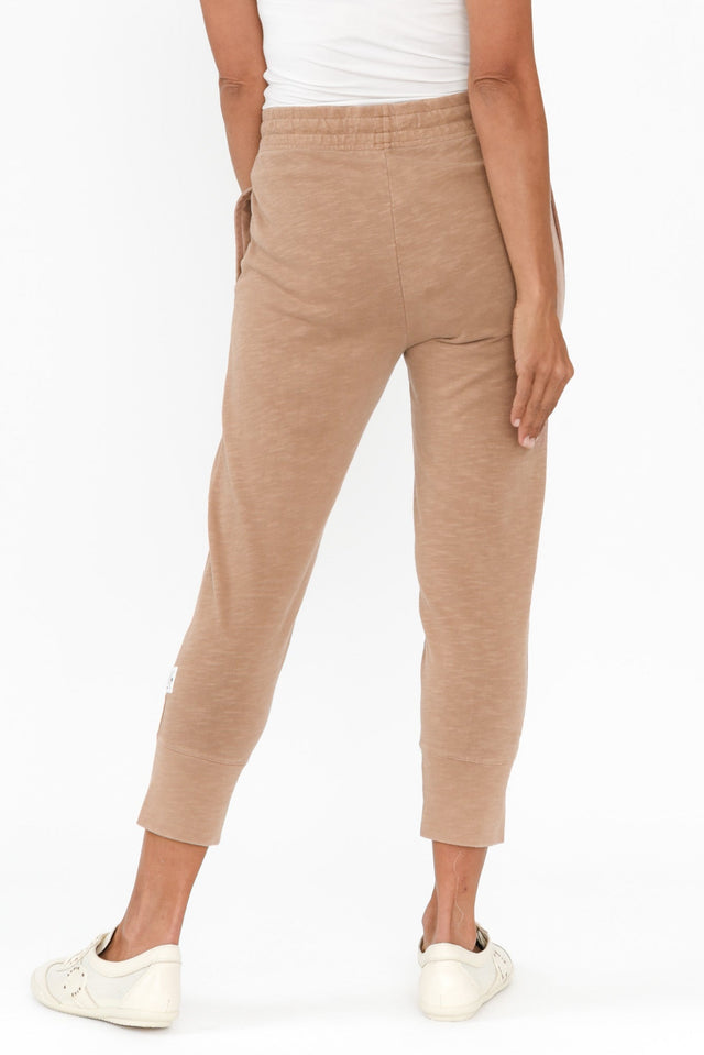 alt text|model:Cara image 8